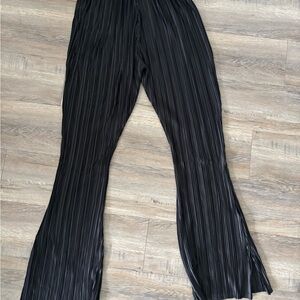 Black Pleated Wide-Leg Pants